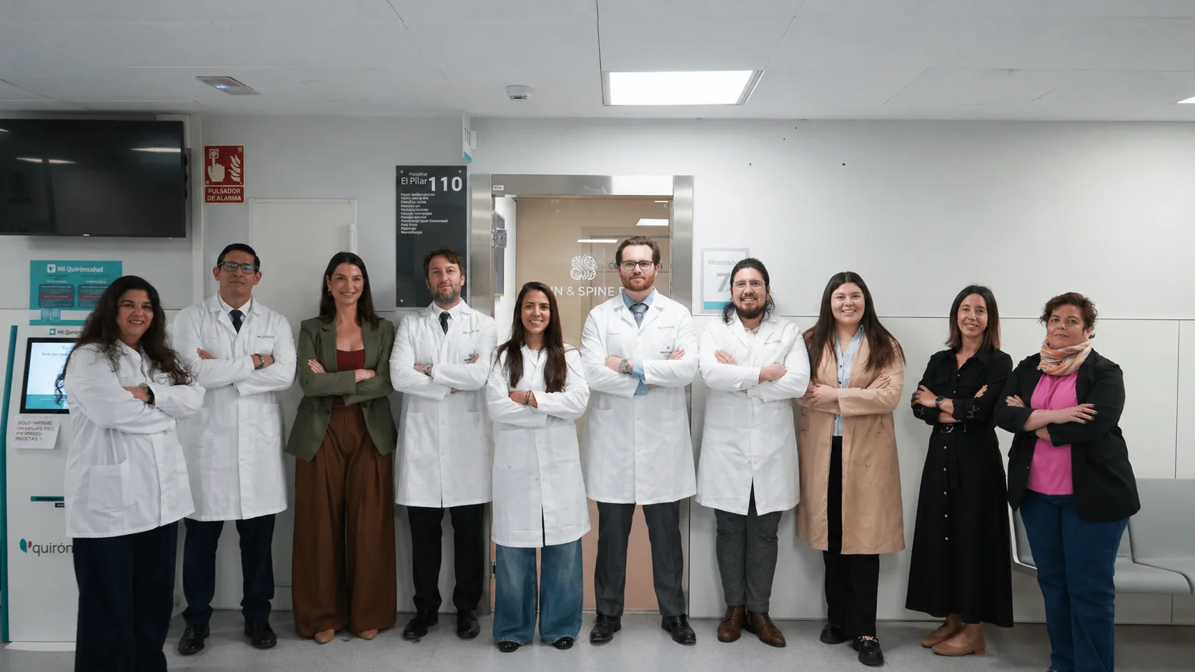 Equipo completo de Brain & Spine Barcelona en el Hospital El Pilar