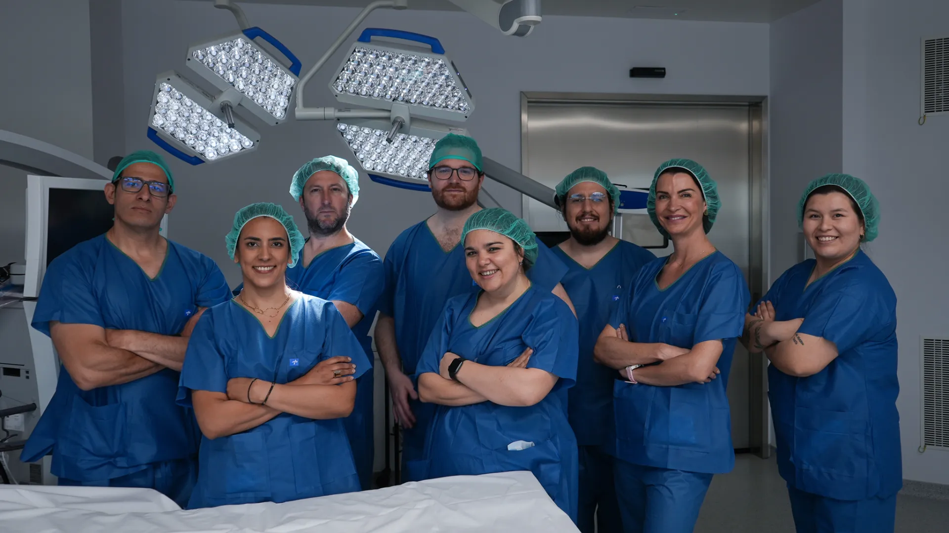Equipo médico de Brain & Spine Barcelona: neurocirujanos, neurólogos y personal de enfermería